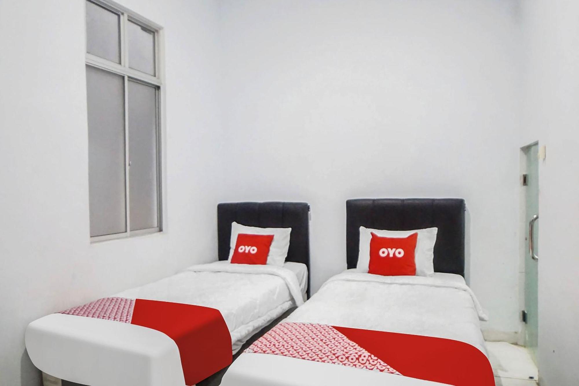 Super Oyo 91627 Wika Wiki Homestay メダン エクステリア 写真