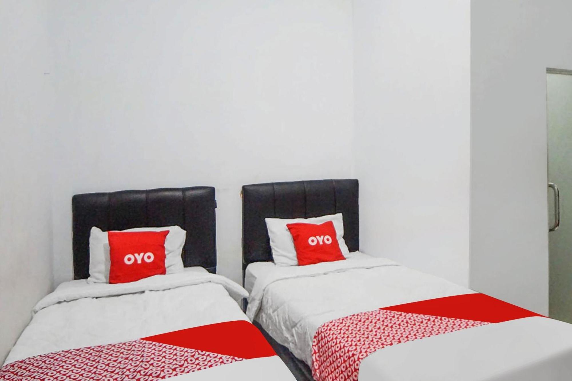 Super Oyo 91627 Wika Wiki Homestay メダン エクステリア 写真