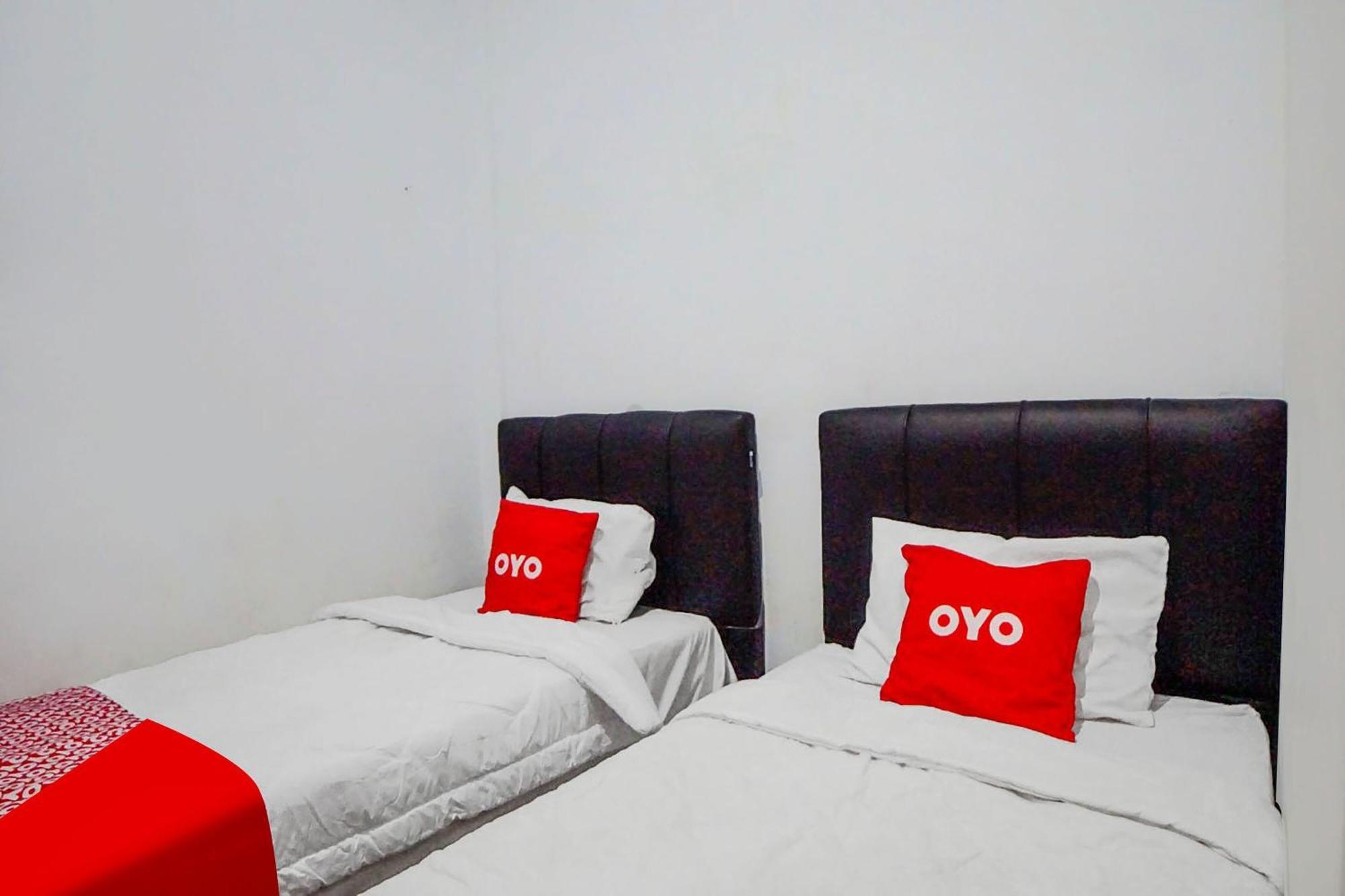 Super Oyo 91627 Wika Wiki Homestay メダン エクステリア 写真