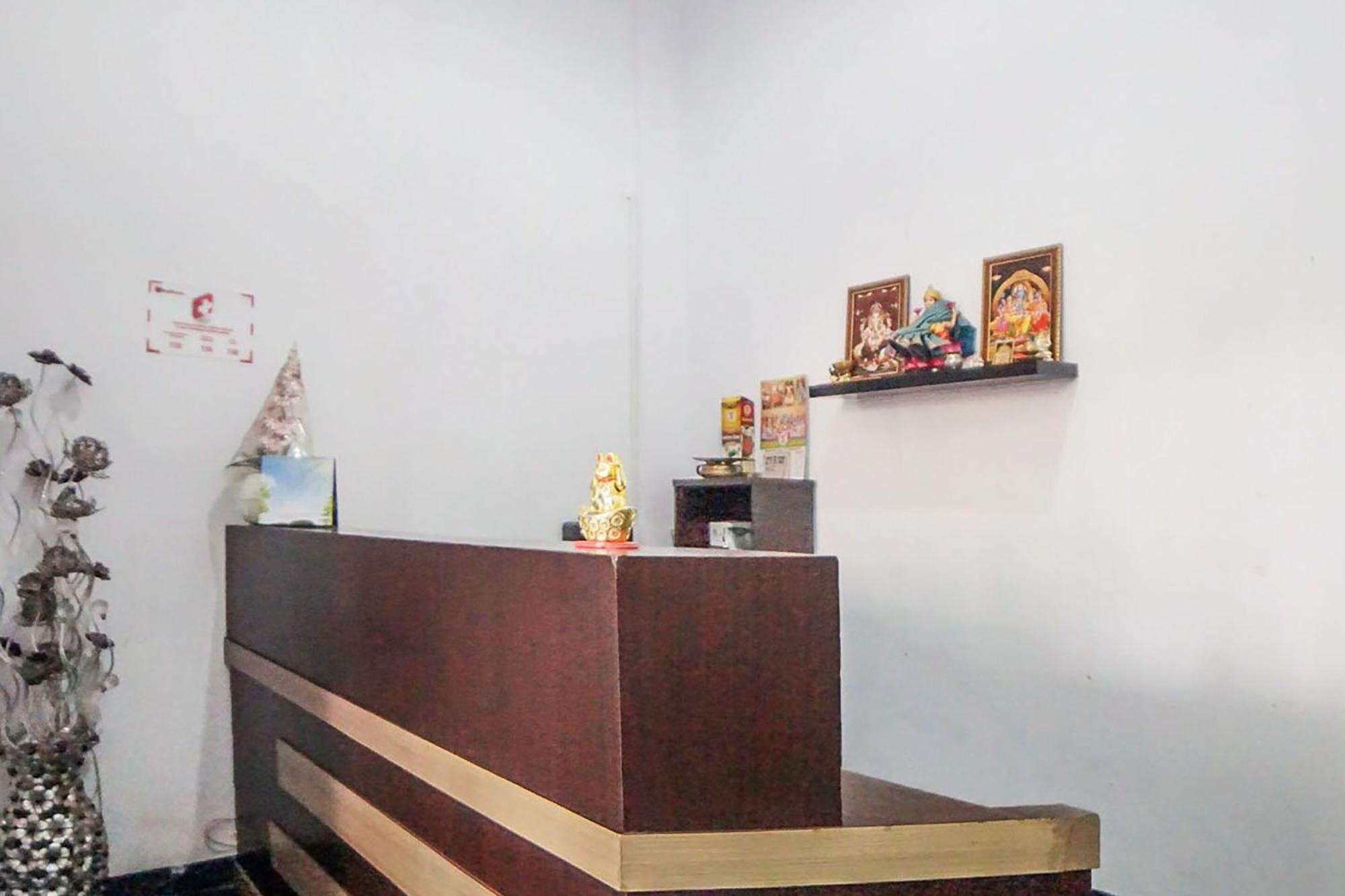 Super Oyo 91627 Wika Wiki Homestay メダン エクステリア 写真