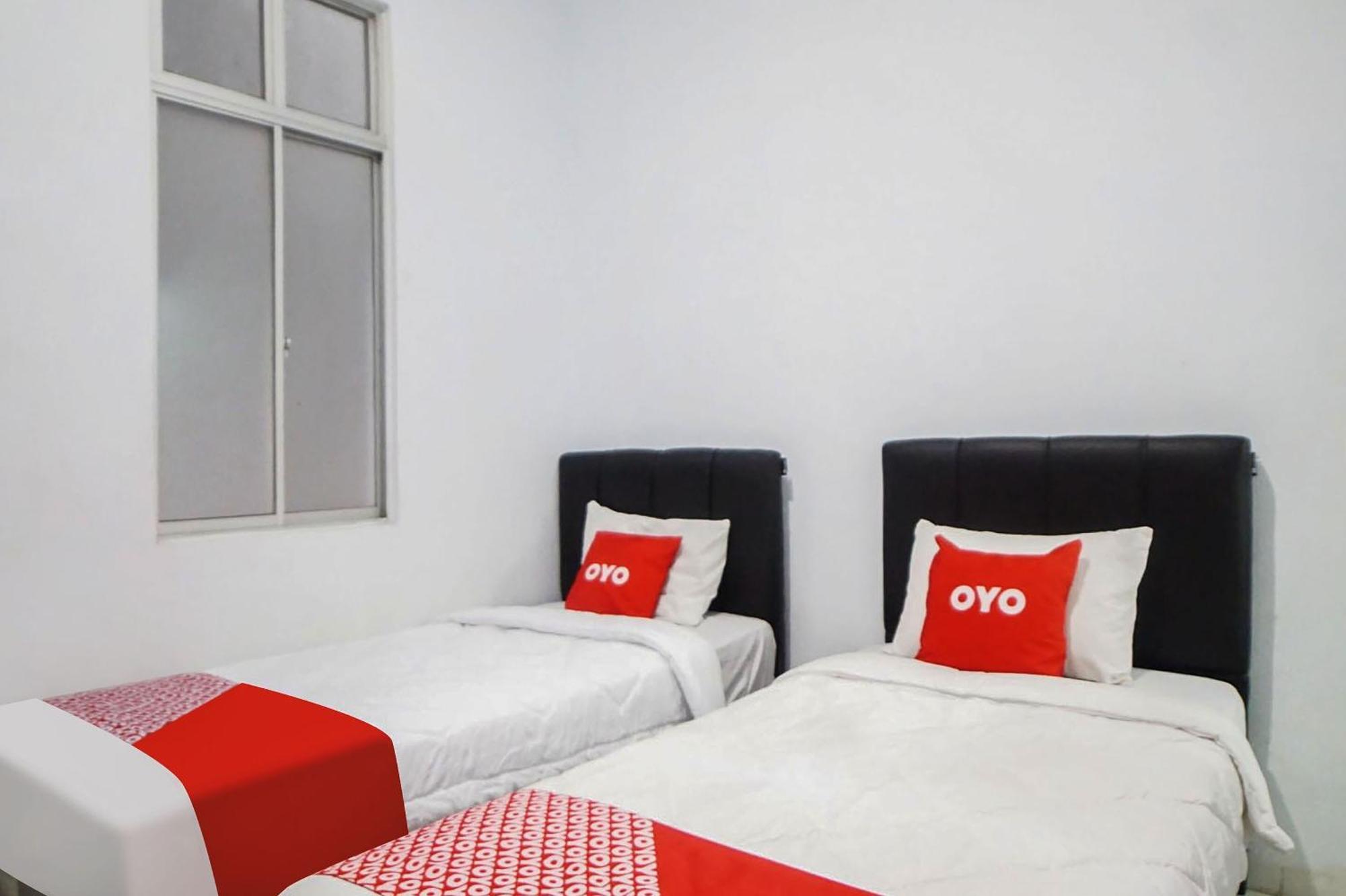 Super Oyo 91627 Wika Wiki Homestay メダン エクステリア 写真